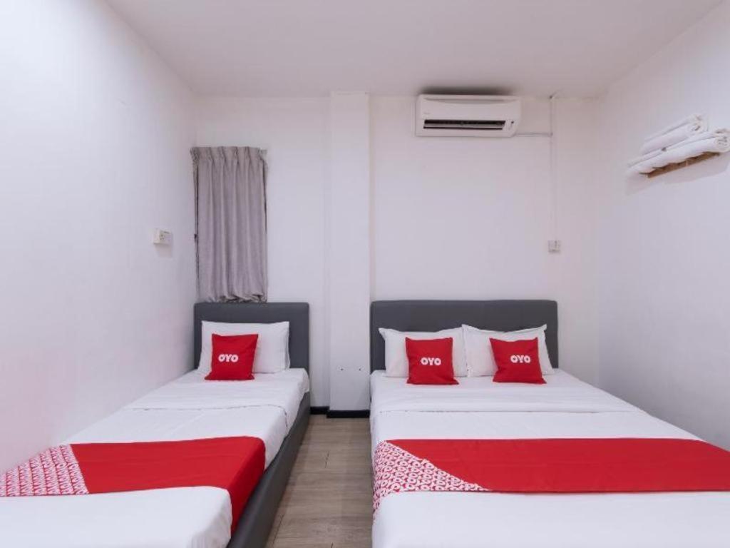 Oyo 89398 Doorbellz Hotel Kota Kinabalu Ngoại thất bức ảnh