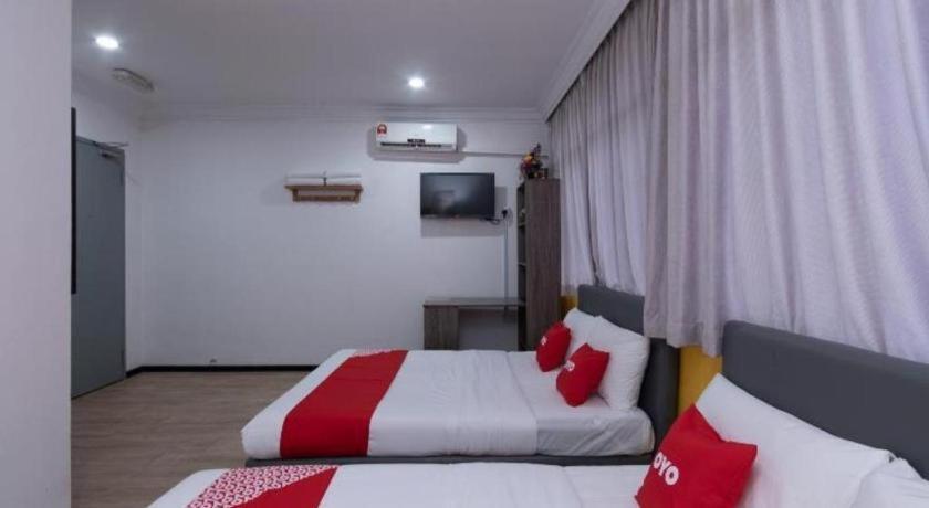 Oyo 89398 Doorbellz Hotel Kota Kinabalu Ngoại thất bức ảnh